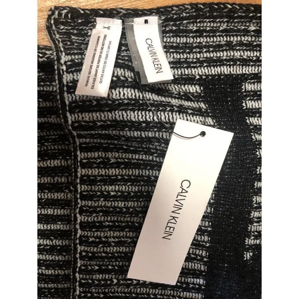 New Calvin Klein Unisex 11